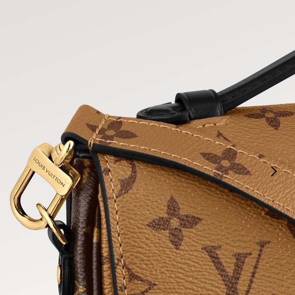 Louis Vuitton Pochette Metis Monogram Reverse Bag - Picture 13 of 16